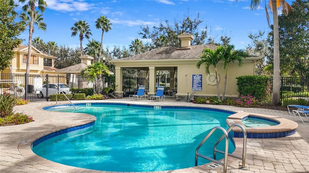 合同活跃: $2,600 (2 贝兹, 2 浴室, 1507 平方英尺)