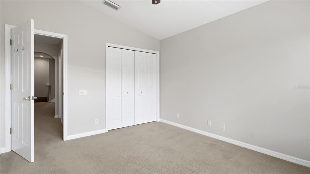 合同活跃: $2,600 (2 贝兹, 2 浴室, 1507 平方英尺)