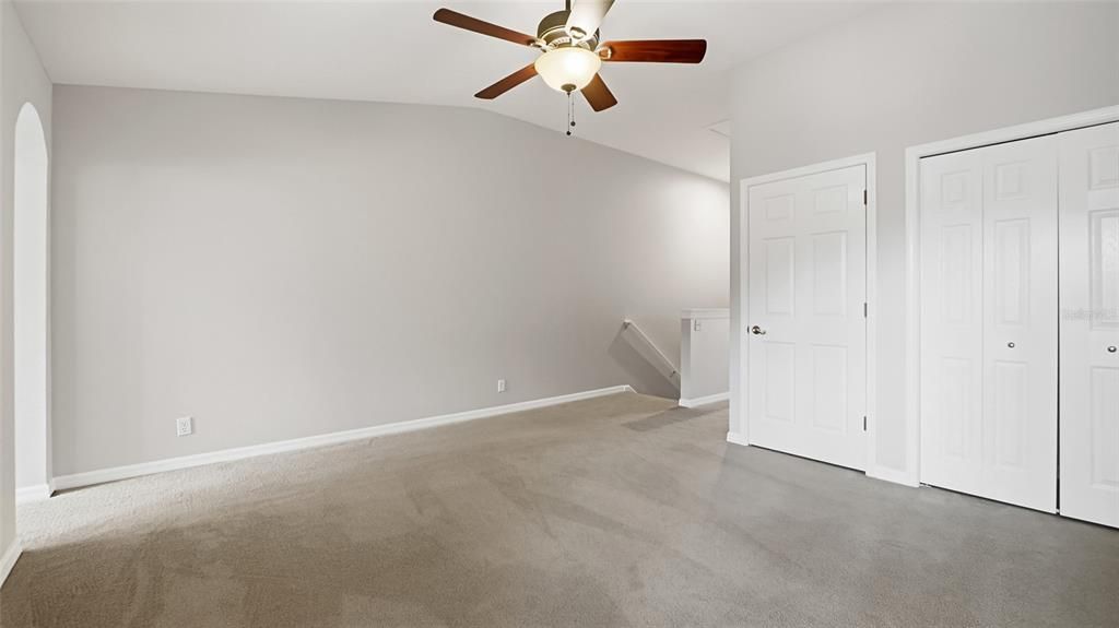 合同活跃: $2,600 (2 贝兹, 2 浴室, 1507 平方英尺)