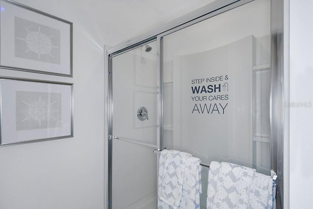 For Sale: $352,000 (4 beds, 2 baths, 1848 Square Feet)