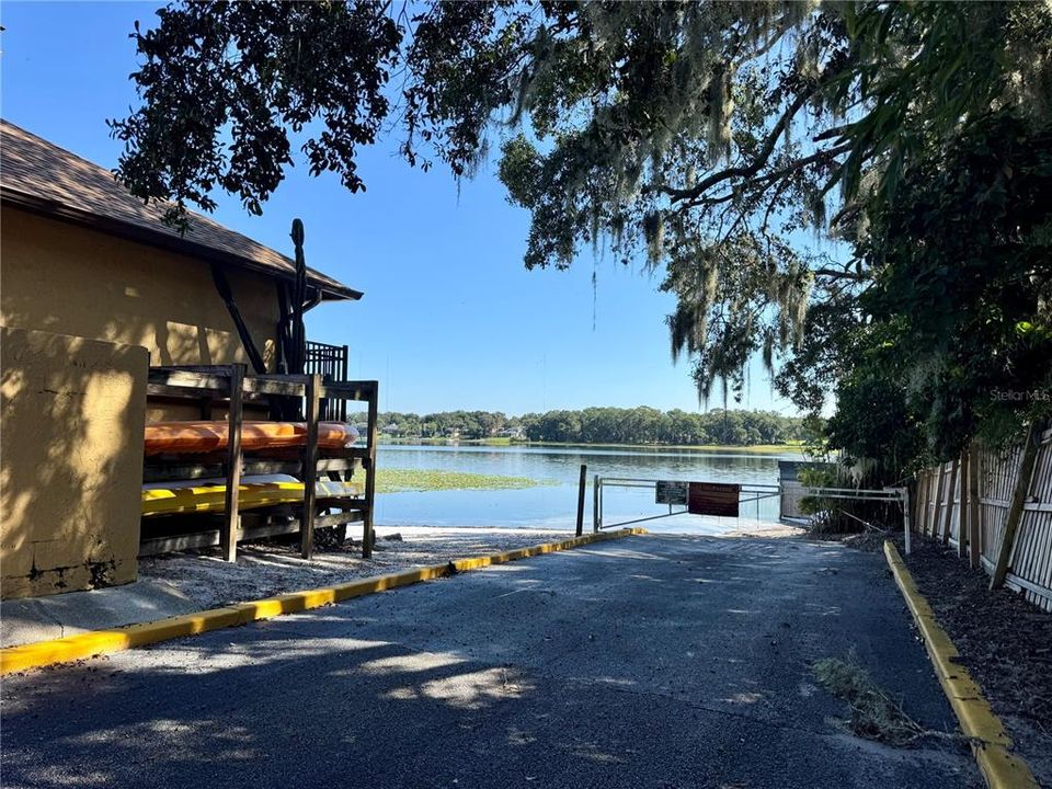 For Sale: $240,000 (2 beds, 2 baths, 1037 Square Feet)