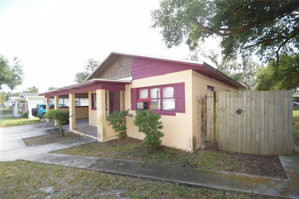 Active With Contract: $164,900 (3 beds, 1 baths, 1350 Square Feet)
