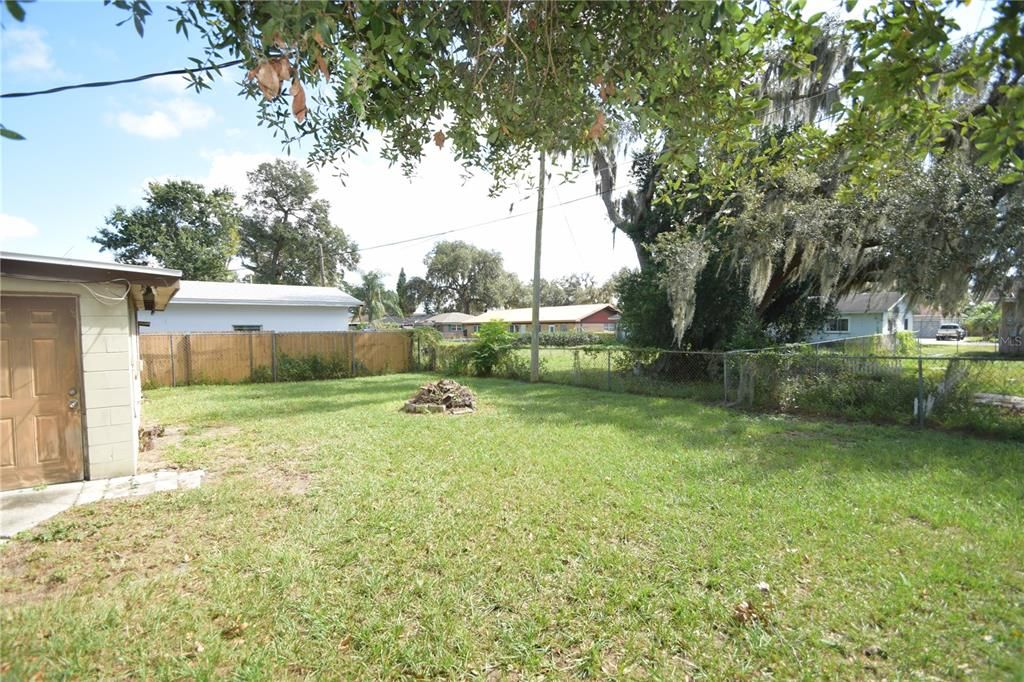Active With Contract: $164,900 (3 beds, 1 baths, 1350 Square Feet)