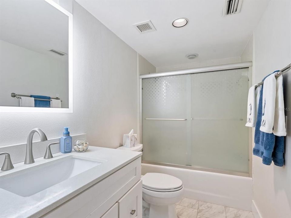 For Sale: $1,250,000 (2 beds, 2 baths, 1642 Square Feet)