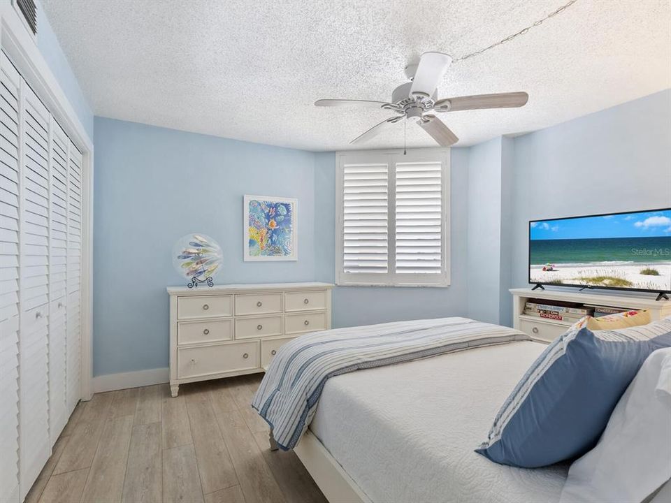 For Sale: $1,250,000 (2 beds, 2 baths, 1642 Square Feet)