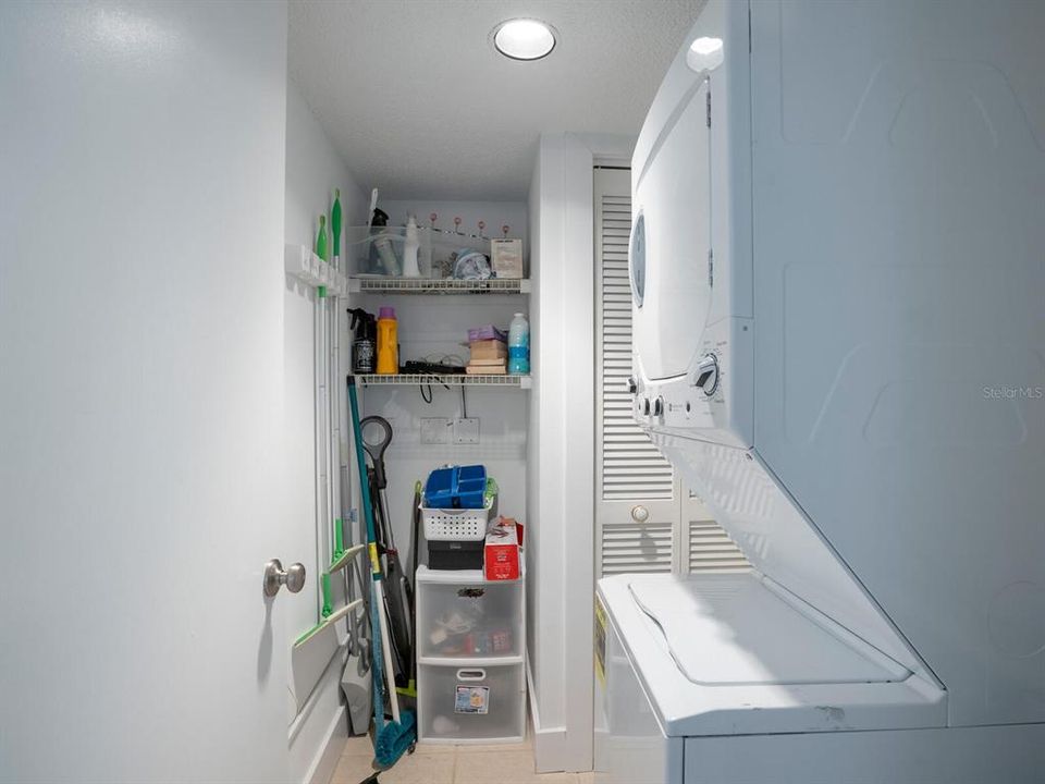 For Sale: $1,250,000 (2 beds, 2 baths, 1642 Square Feet)