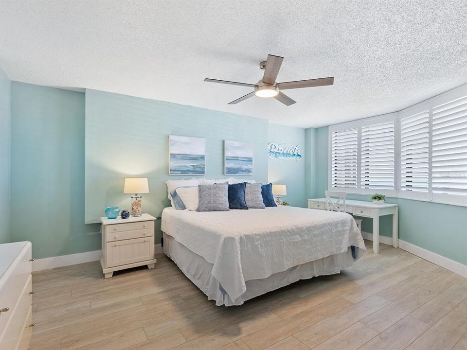 For Sale: $1,250,000 (2 beds, 2 baths, 1642 Square Feet)