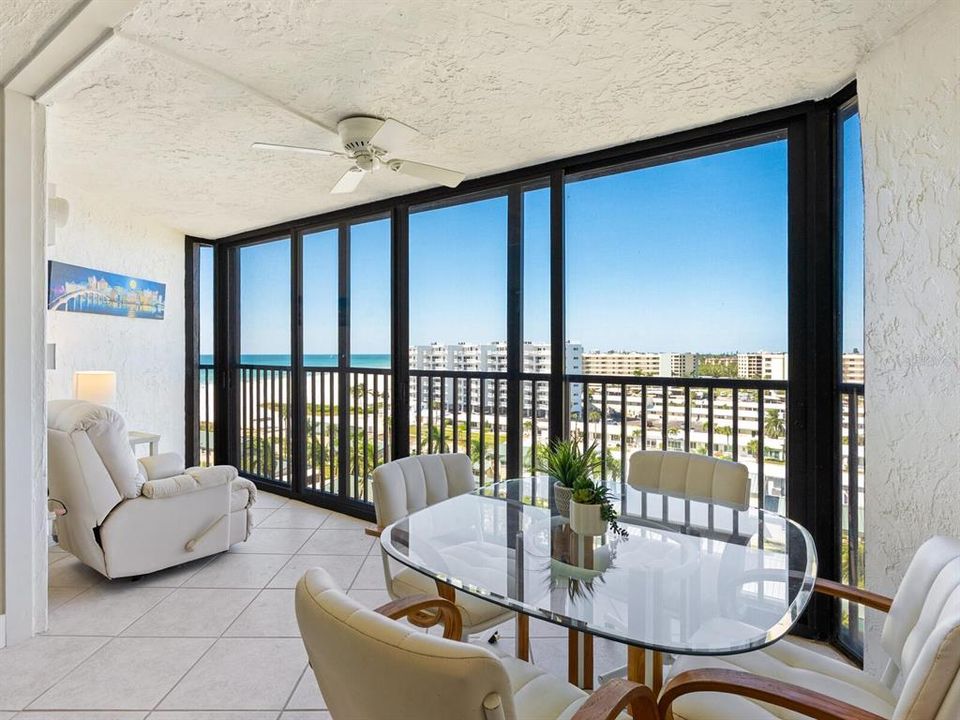 For Sale: $1,250,000 (2 beds, 2 baths, 1642 Square Feet)