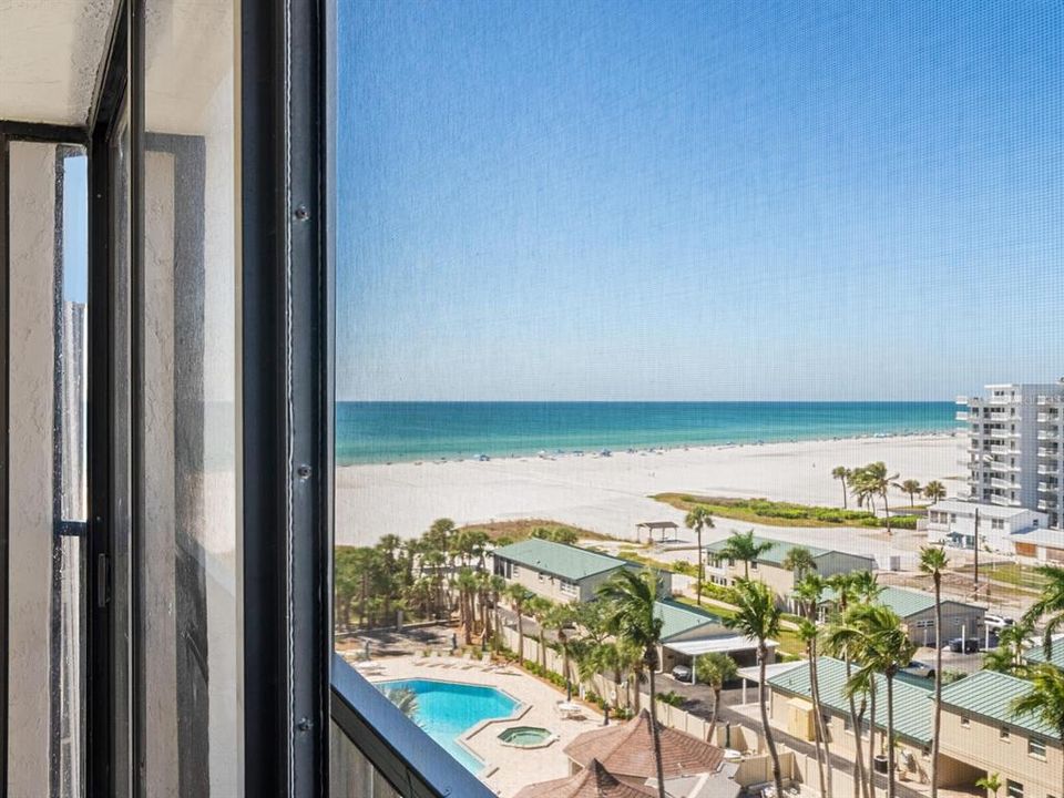 For Sale: $1,250,000 (2 beds, 2 baths, 1642 Square Feet)