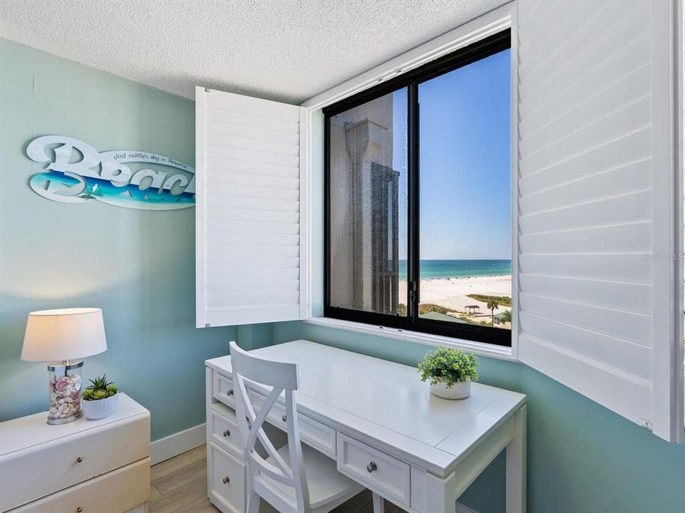 For Sale: $1,250,000 (2 beds, 2 baths, 1642 Square Feet)