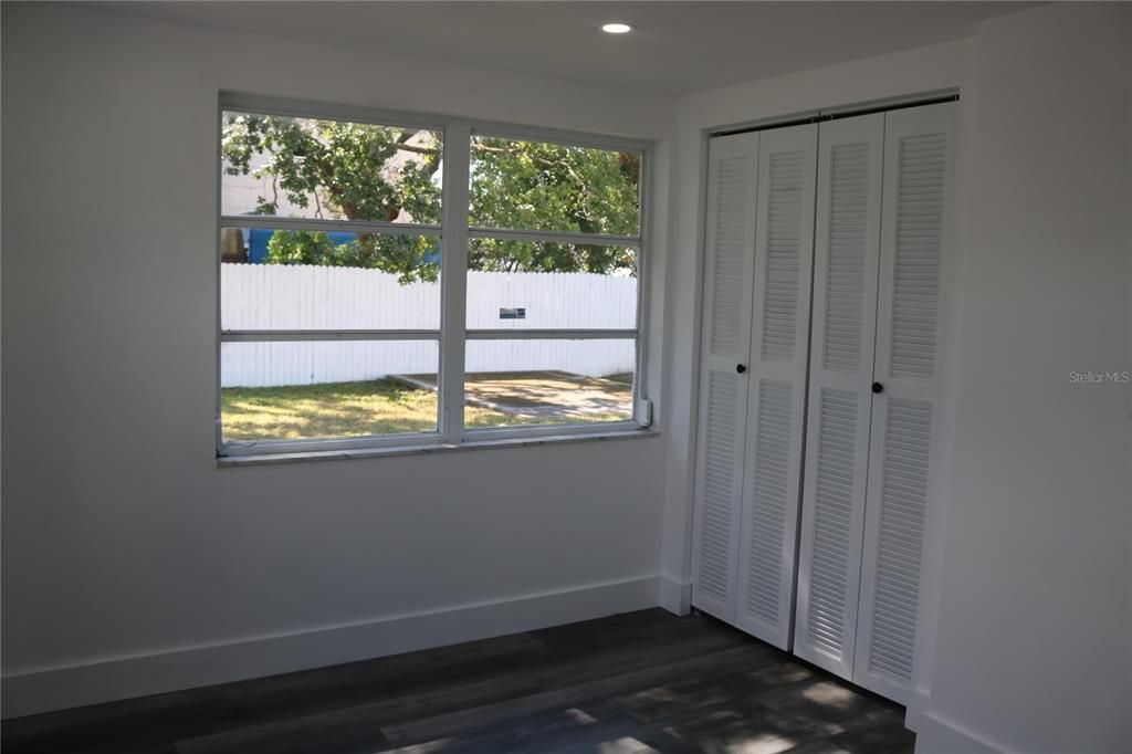 For Sale: $279,000 (3 beds, 2 baths, 1220 Square Feet)