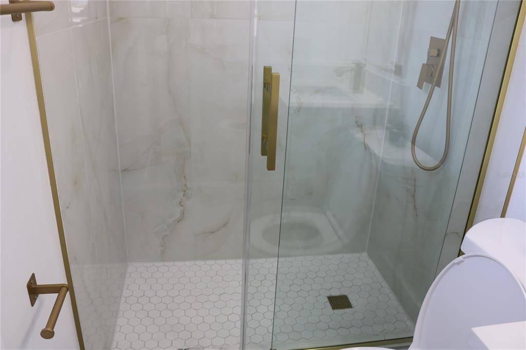 For Sale: $279,000 (3 beds, 2 baths, 1220 Square Feet)