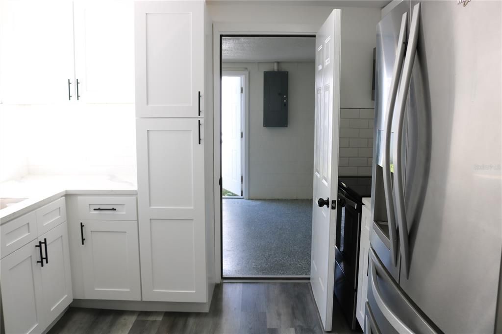 For Sale: $279,000 (3 beds, 2 baths, 1220 Square Feet)