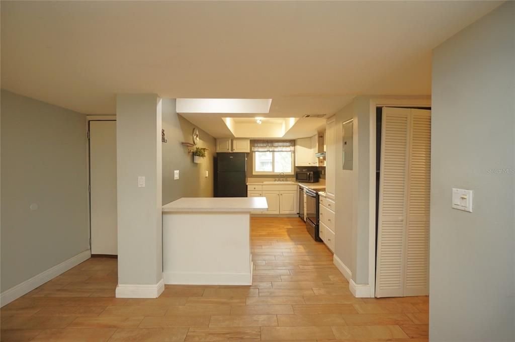 For Rent: $1,495 (2 beds, 2 baths, 975 Square Feet)