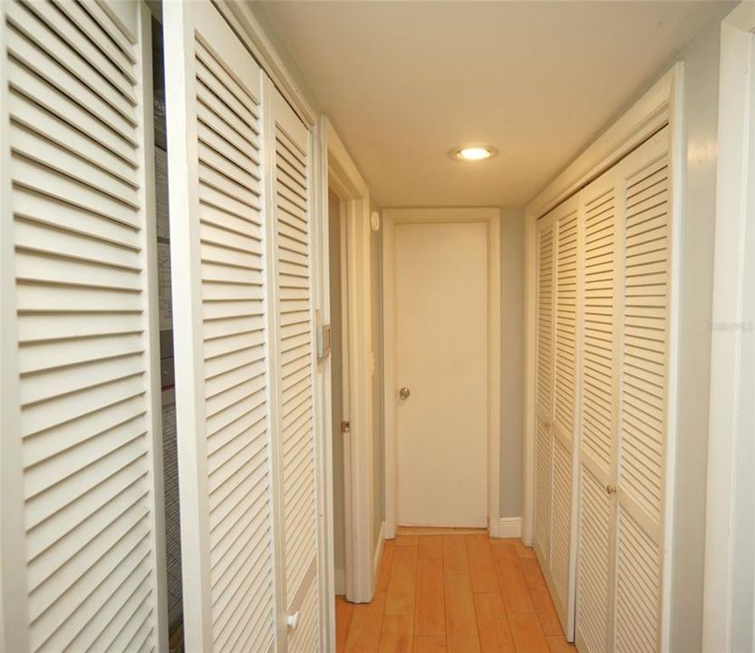 For Rent: $1,495 (2 beds, 2 baths, 975 Square Feet)