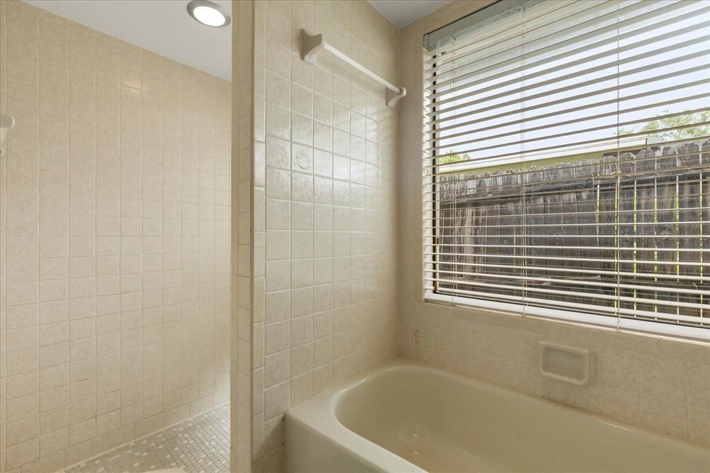 For Sale: $649,900 (4 beds, 2 baths, 2678 Square Feet)