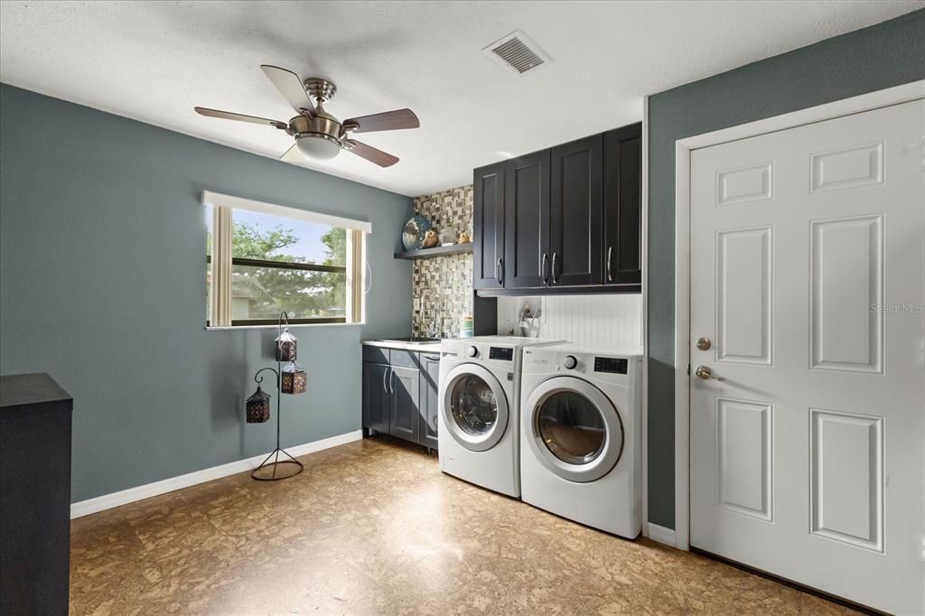 For Sale: $649,900 (4 beds, 2 baths, 2678 Square Feet)