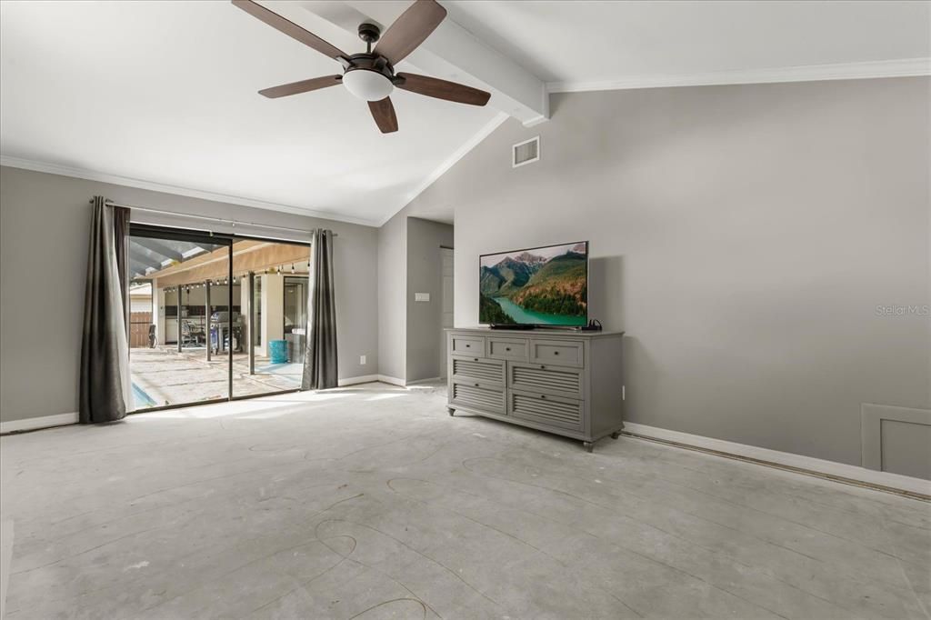 For Sale: $649,900 (4 beds, 2 baths, 2678 Square Feet)