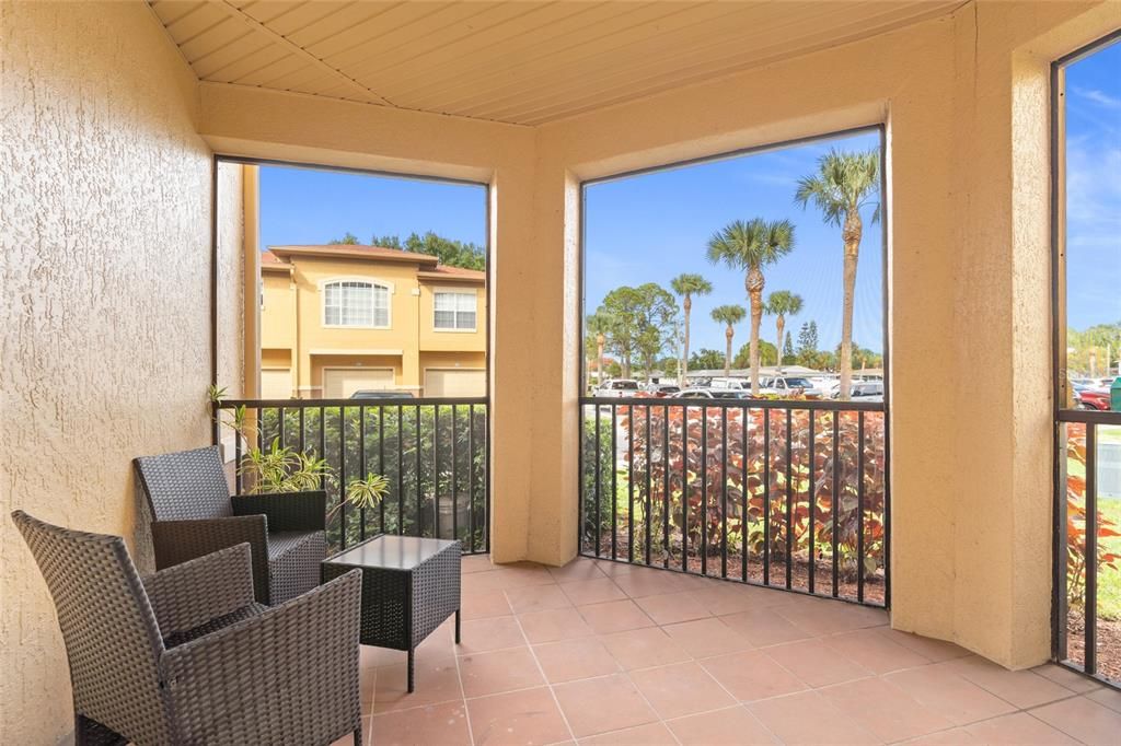 待售: $270,000 (2 贝兹, 2 浴室, 1153 平方英尺)