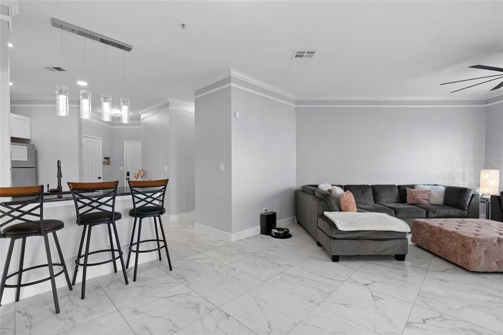 待售: $270,000 (2 贝兹, 2 浴室, 1153 平方英尺)