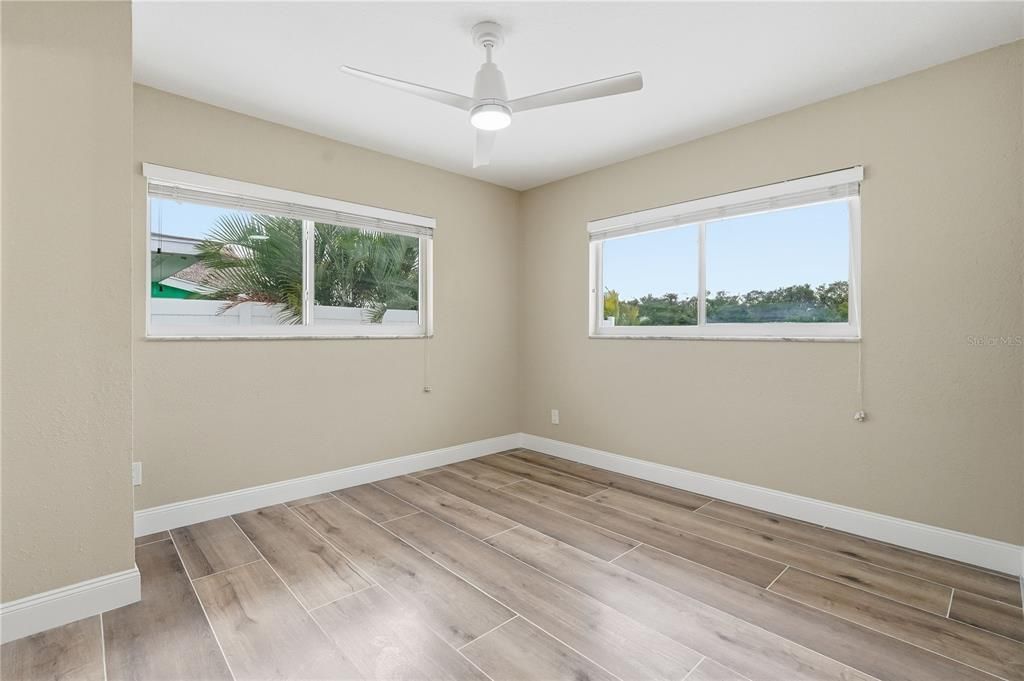 En Venta: $1,050,000 (3 camas, 2 baños, 2098 Pies cuadrados)