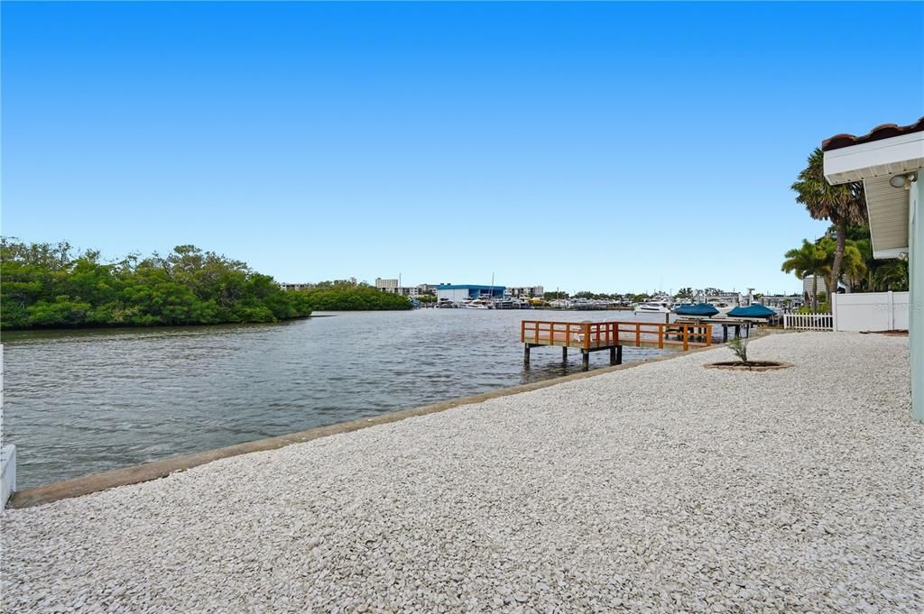 En Venta: $1,050,000 (3 camas, 2 baños, 2098 Pies cuadrados)