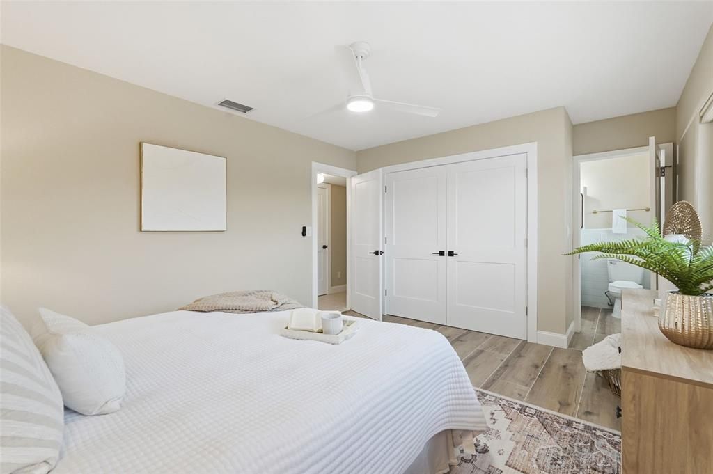 En Venta: $1,050,000 (3 camas, 2 baños, 2098 Pies cuadrados)