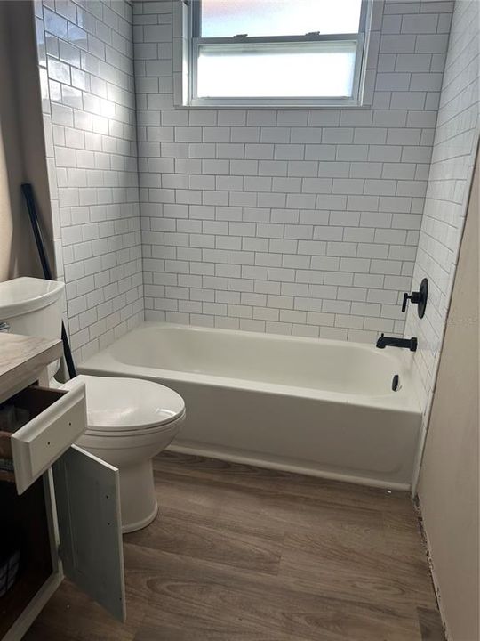 For Rent: $1,375 (2 beds, 1 baths, 1100 Square Feet)