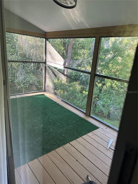 For Rent: $1,375 (2 beds, 1 baths, 1100 Square Feet)