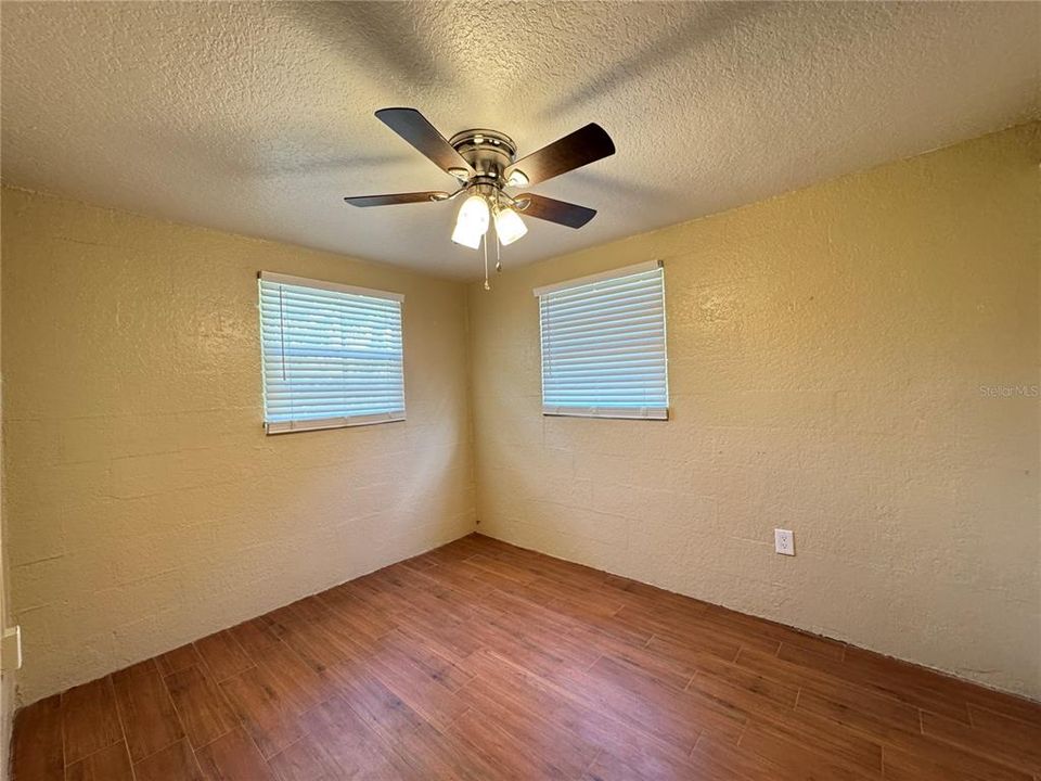 For Rent: $1,200 (2 beds, 1 baths, 672 Square Feet)