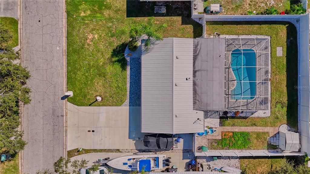 Под контрактом: $425,000 (2 спален, 2 ванн, 992 Квадратных фут)