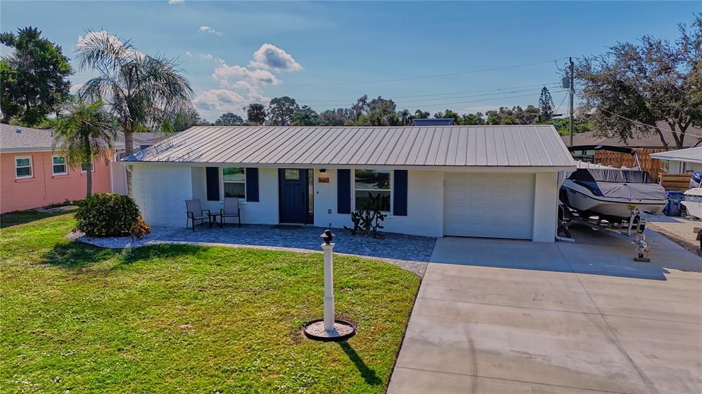 Под контрактом: $425,000 (2 спален, 2 ванн, 992 Квадратных фут)