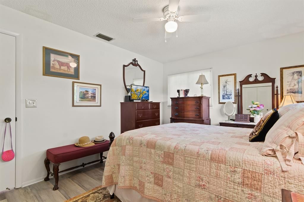 For Sale: $405,000 (2 beds, 2 baths, 1488 Square Feet)