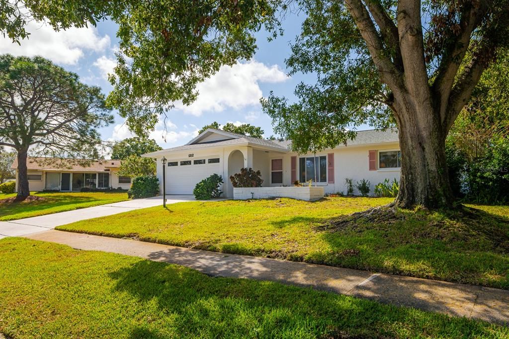 For Sale: $405,000 (2 beds, 2 baths, 1488 Square Feet)