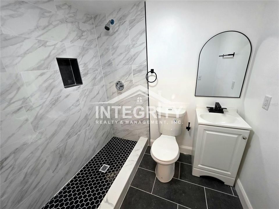 В аренду: $2,100 (2 спален, 2 ванн, 938 Квадратных фут)