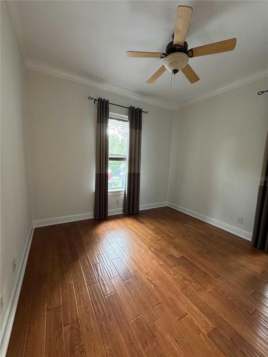 En Venta: $799,000 (4 camas, 2 baños, 2943 Pies cuadrados)