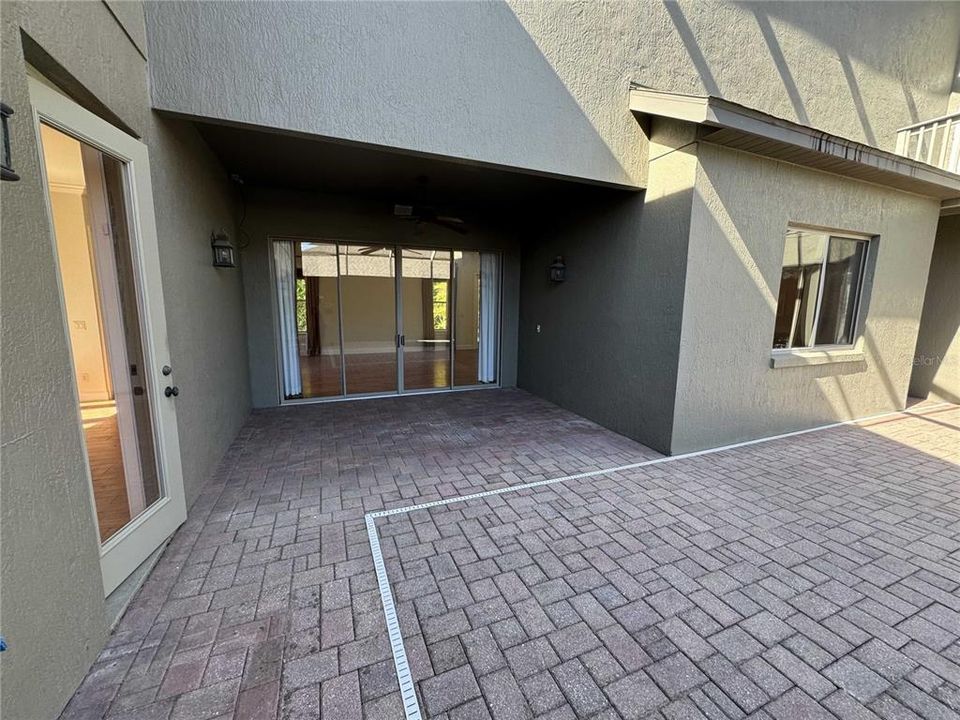 En Venta: $799,000 (4 camas, 2 baños, 2943 Pies cuadrados)