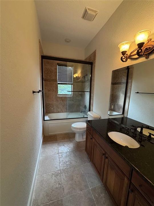 En Venta: $799,000 (4 camas, 2 baños, 2943 Pies cuadrados)