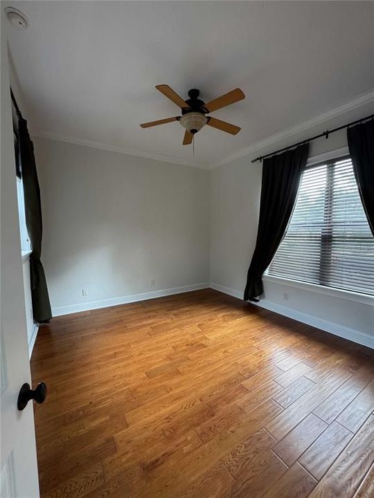 En Venta: $799,000 (4 camas, 2 baños, 2943 Pies cuadrados)