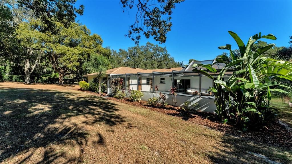 En Venta: $649,900 (4 camas, 2 baños, 2357 Pies cuadrados)