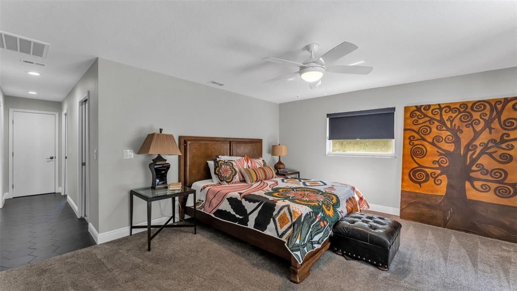 En Venta: $649,900 (4 camas, 2 baños, 2357 Pies cuadrados)