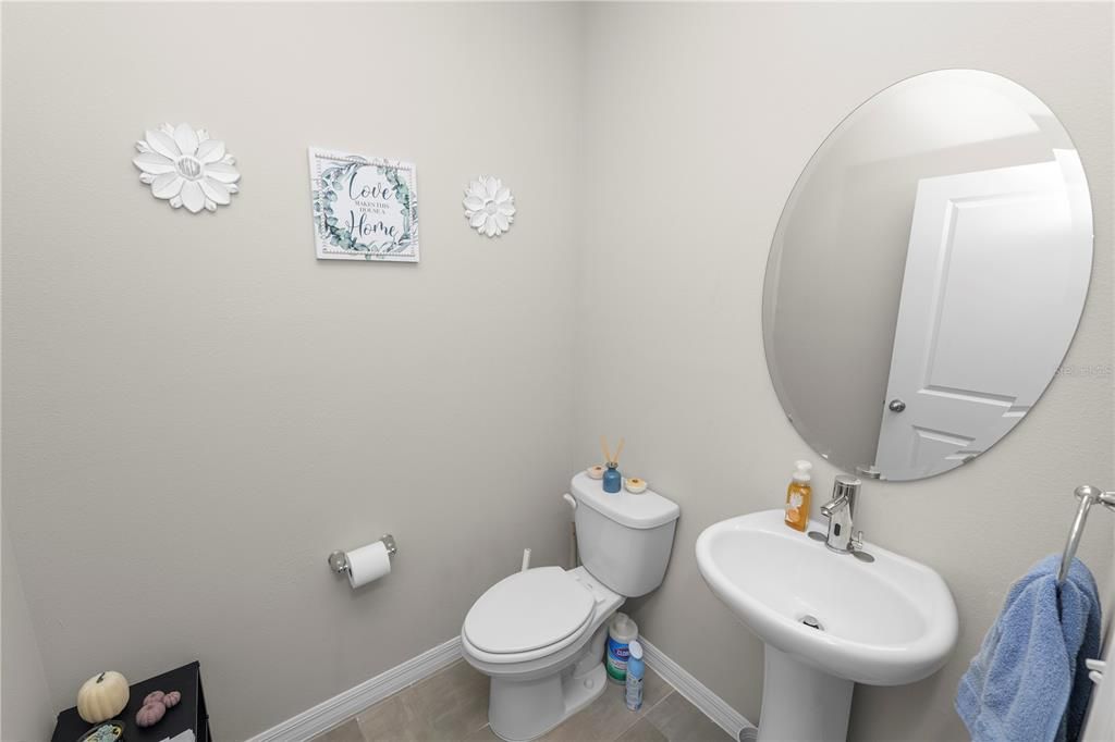 For Sale: $359,000 (4 beds, 2 baths, 2364 Square Feet)