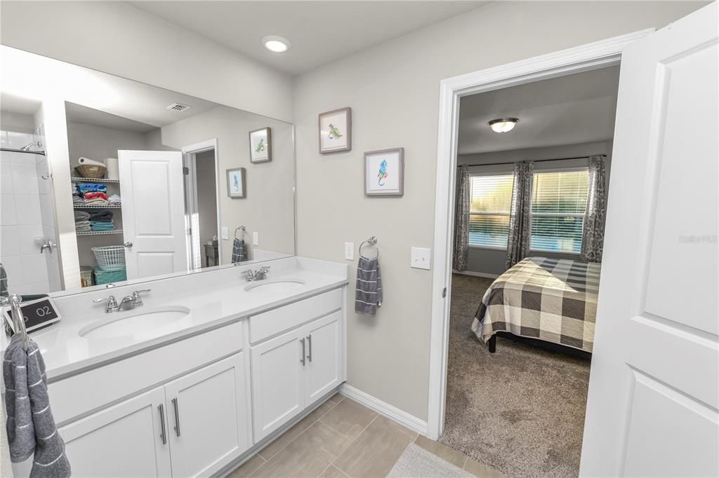 For Sale: $359,000 (4 beds, 2 baths, 2364 Square Feet)