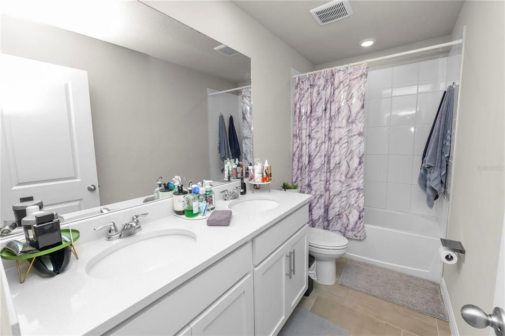 For Sale: $359,000 (4 beds, 2 baths, 2364 Square Feet)