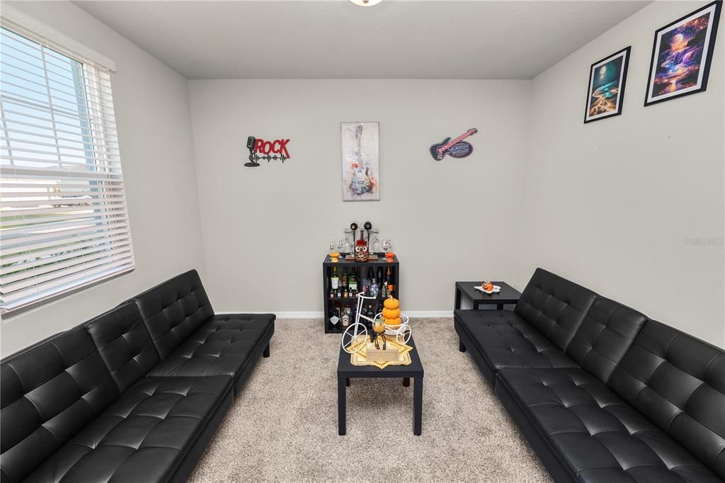 For Sale: $359,000 (4 beds, 2 baths, 2364 Square Feet)