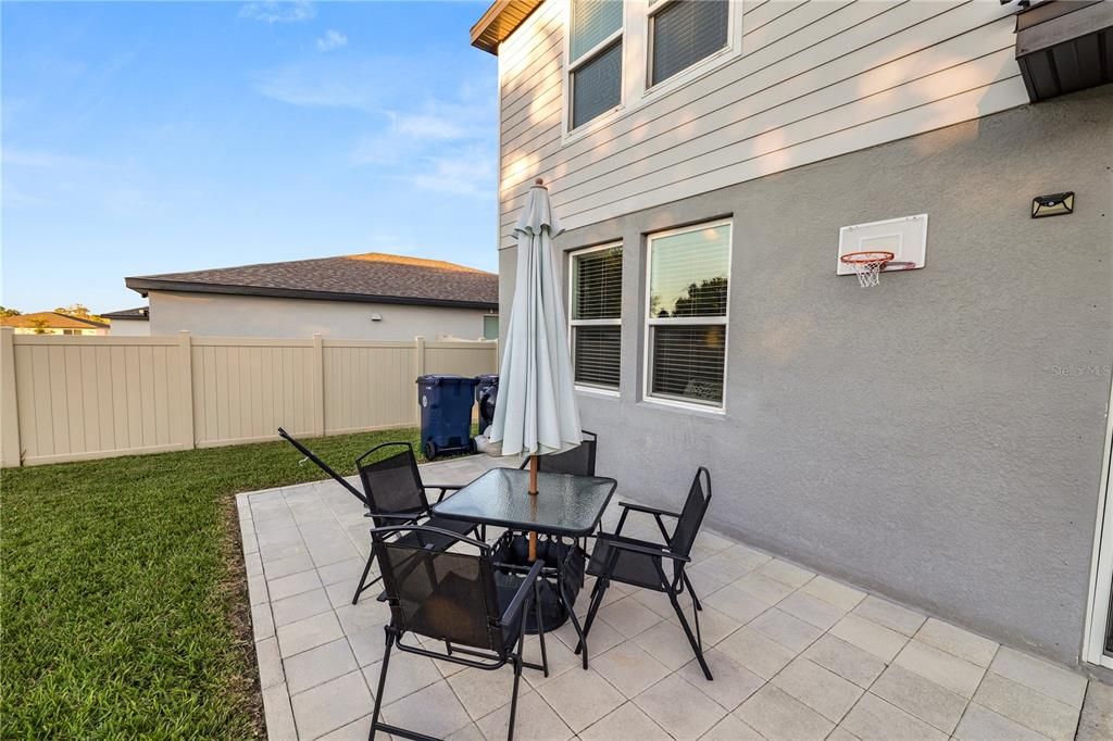 For Sale: $359,000 (4 beds, 2 baths, 2364 Square Feet)