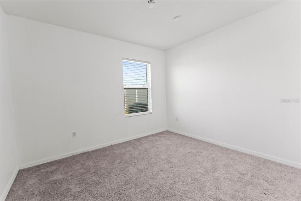 For Sale: $338,500 (5 beds, 3 baths, 2674 Square Feet)