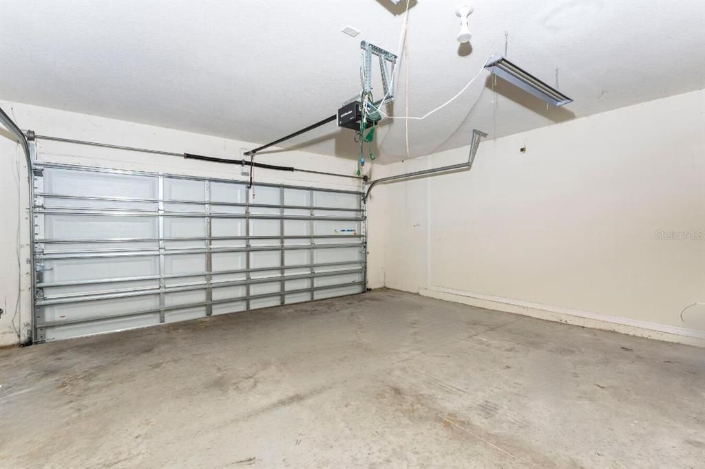 For Sale: $338,500 (5 beds, 3 baths, 2674 Square Feet)