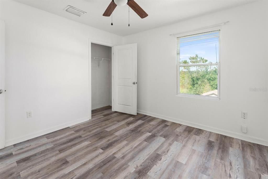 For Sale: $338,500 (5 beds, 3 baths, 2674 Square Feet)