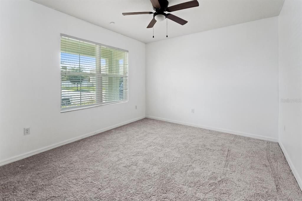 For Sale: $338,500 (5 beds, 3 baths, 2674 Square Feet)